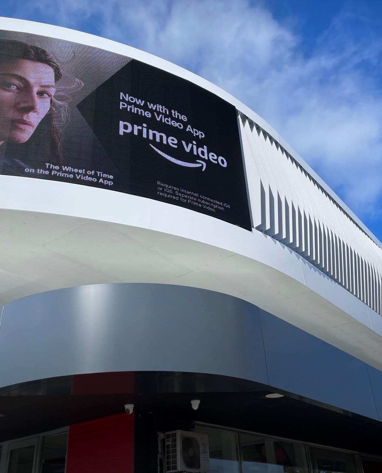 Como Signage facade installation — view 6, Como, WA — GreenLine Facades